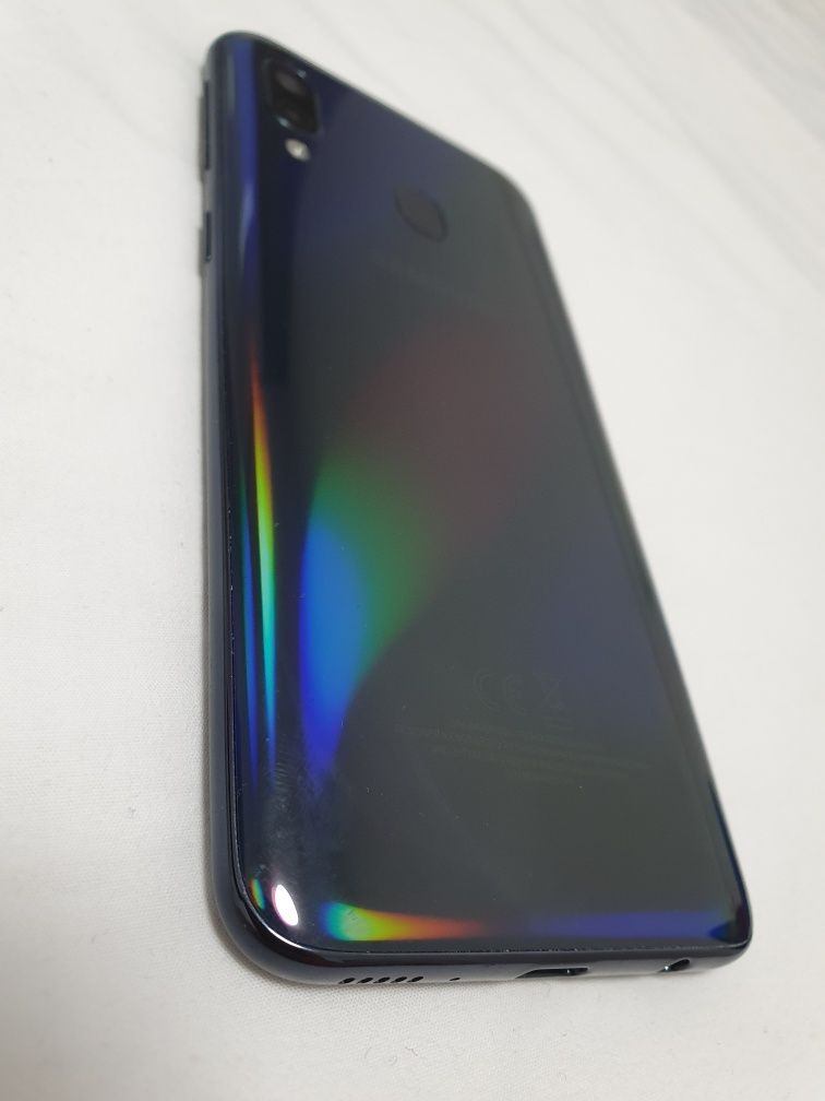 Смартфон 5.9" Samsung Gаlaxy A40 SM-A405FN/DS
