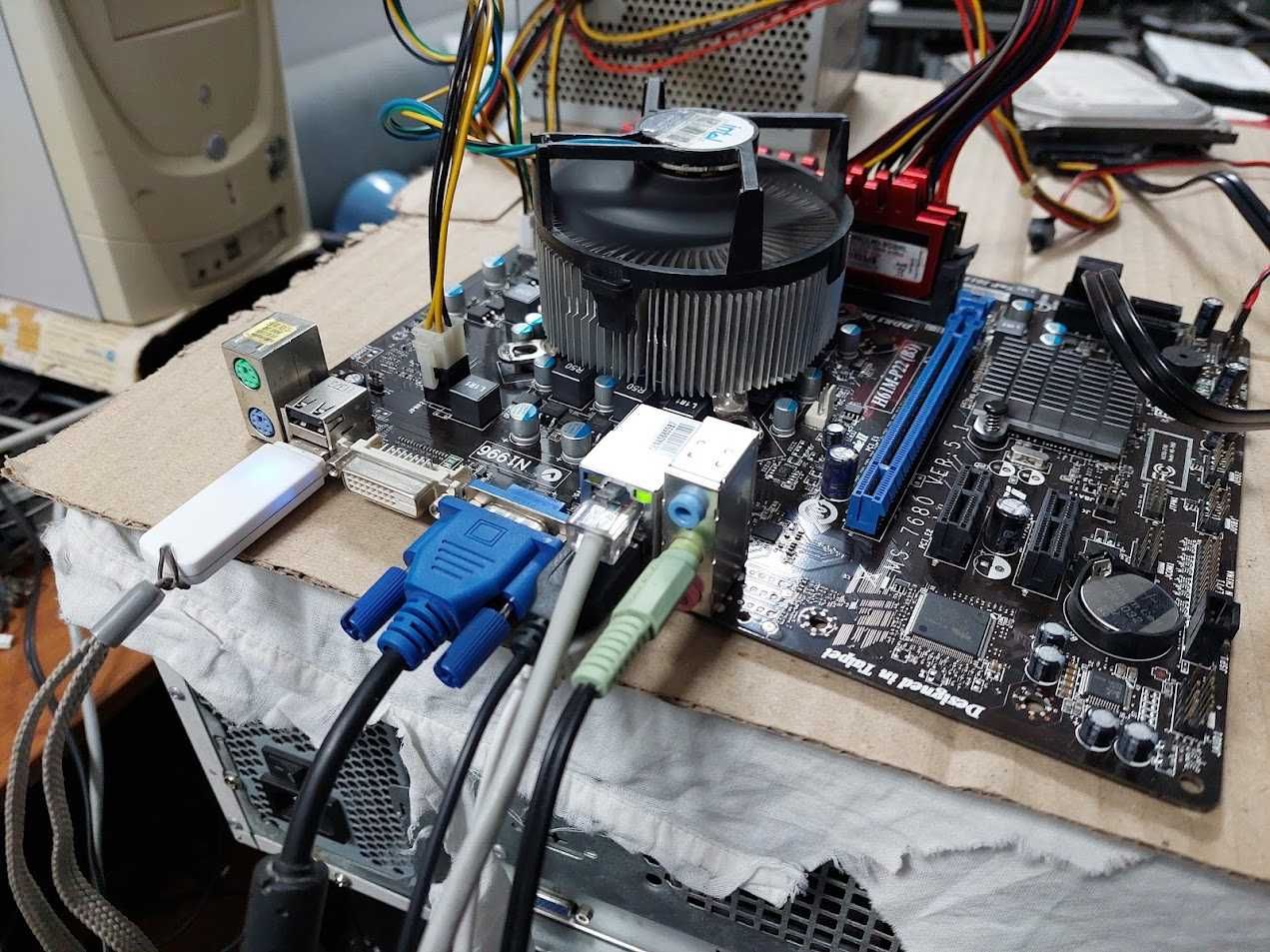 Материнська плата MSI H61M-P22 (B3) (s1155, Intel H61, PCI-Ex16) bulk