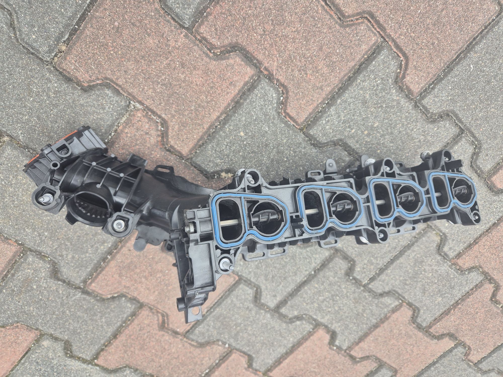 Kolektor ssący BMW 320d g20
