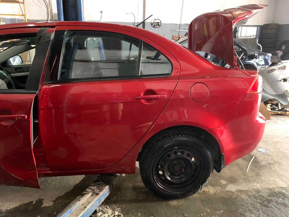 Разборка Mitsubishi Lancer 9 /10/X балка кпп диски двигатель крышка