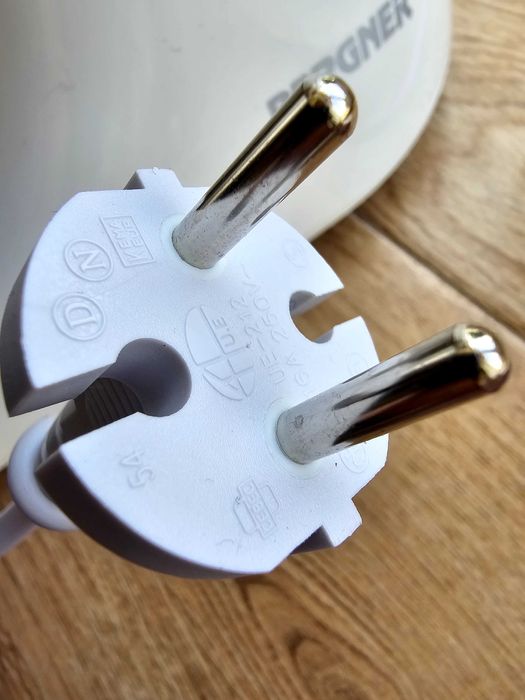 Robot planetarny Bergner Kremowy