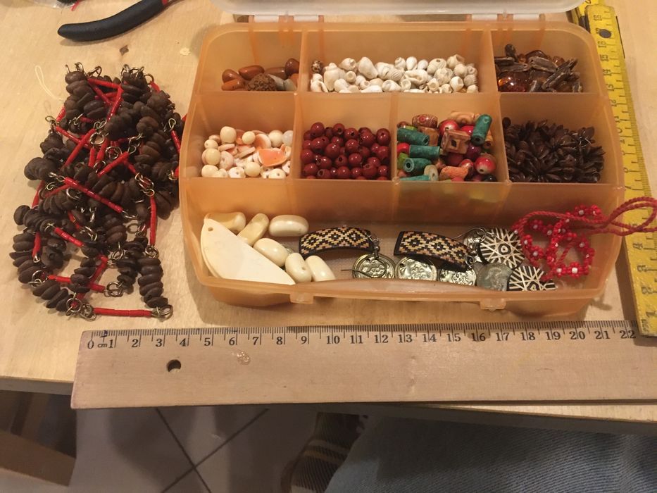 Koraliki naturalne, zestaw z pudelkiem