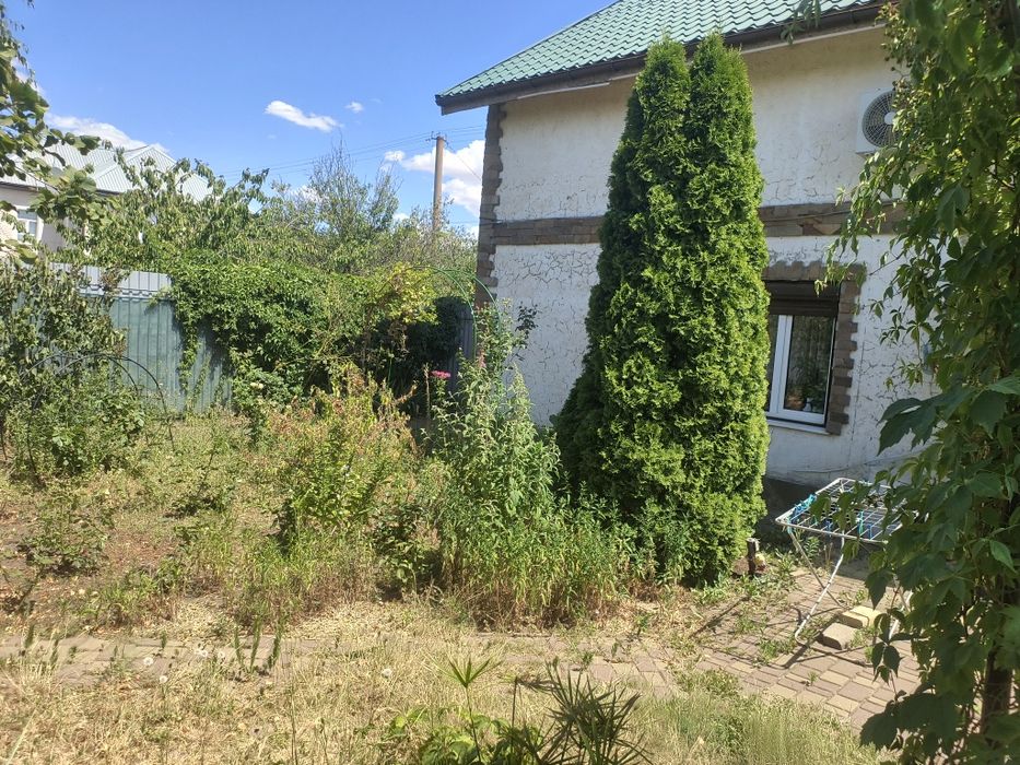 Комфортное жилье за городом на большом участке в  Малом