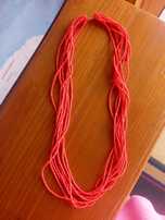 Colar de missangas laranja com fecho