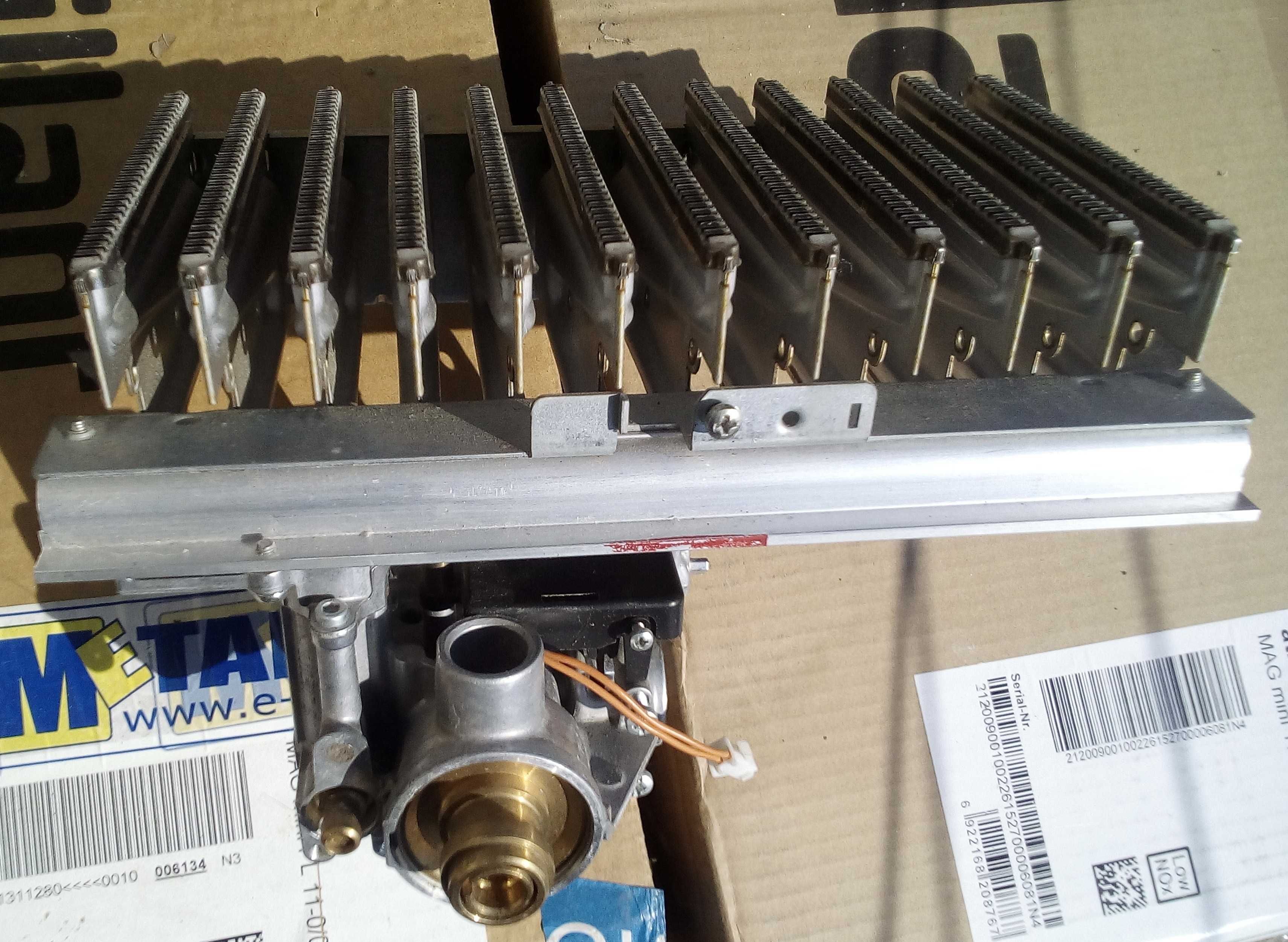 2xZESPÓŁ GAZOWY + PALNIK Vaillant atmoMag 11 mini Vaillant  MAG 11-0/0