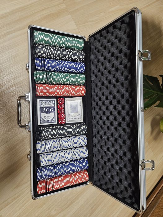 Покер набор 500 фішок