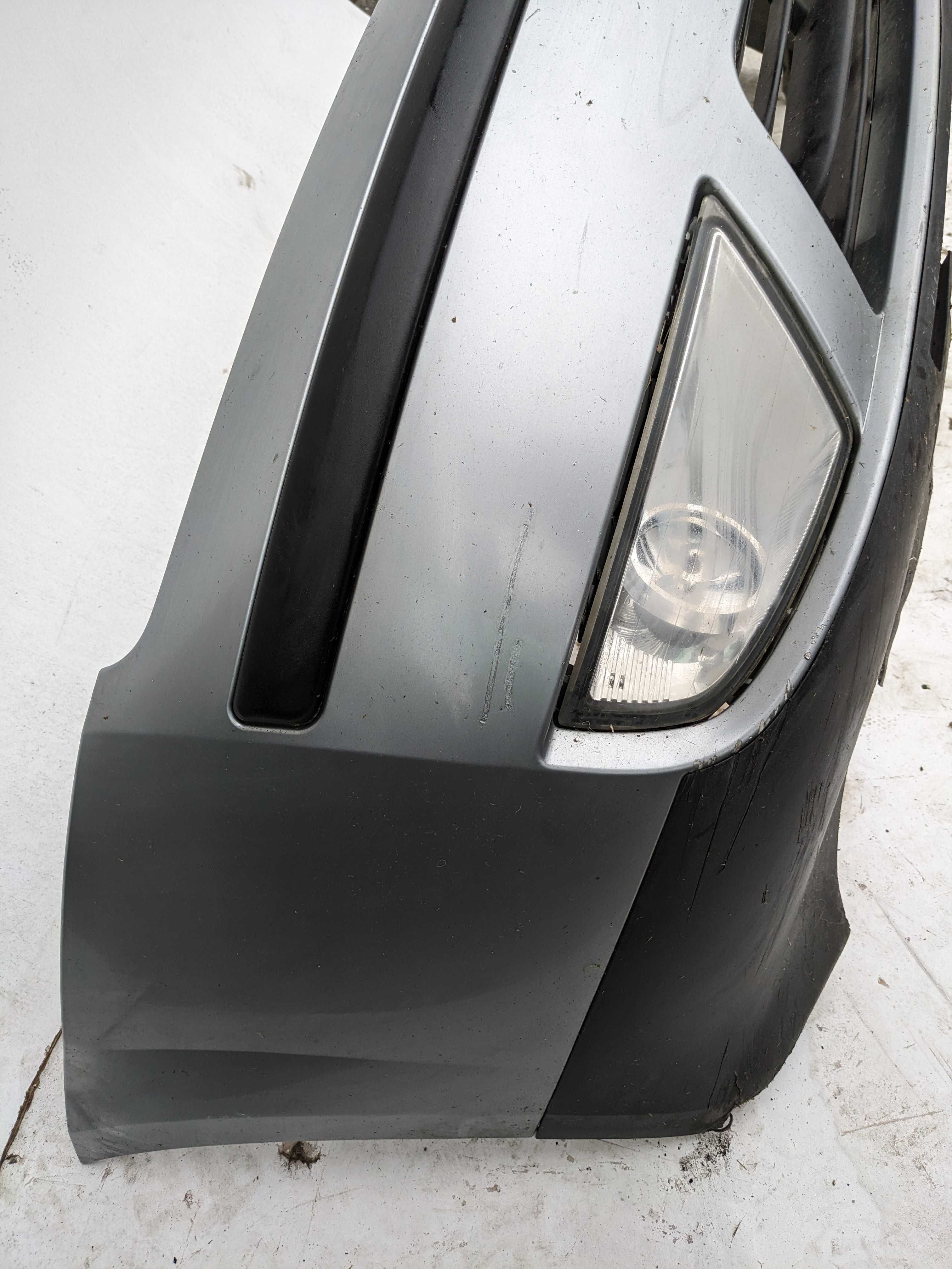 Ford Mondeo MK3 FL Sedan Zderzak Przód Przedni Lakier 72