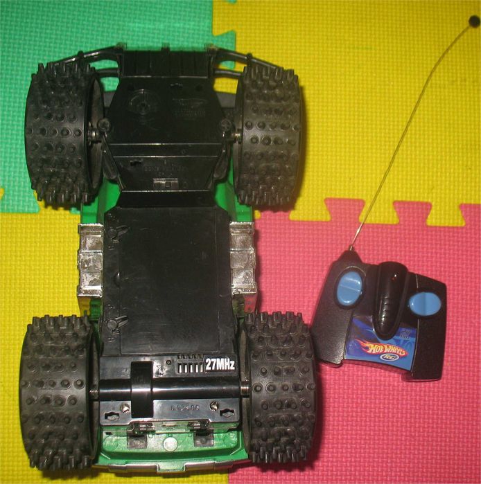 Hot Wheels/Tyco - Jeep Gladiator (telecomandado)
