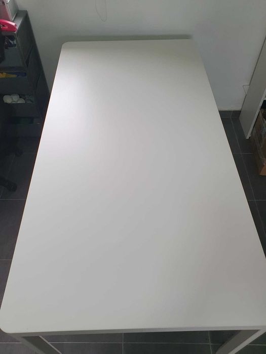 Mesa branca 180x90