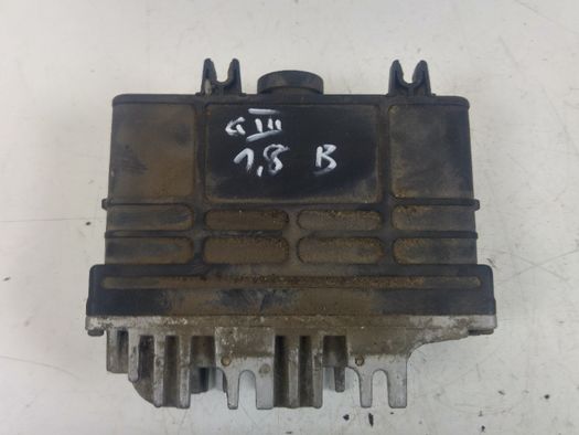 VW Volkswagen Golf III 3 1.8 B Sterownik Komputer Moduł Silnika ECU