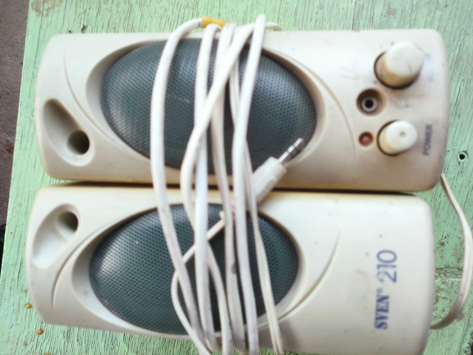 Колонки для  персонального компютера  , радiоприймача активнi робочi