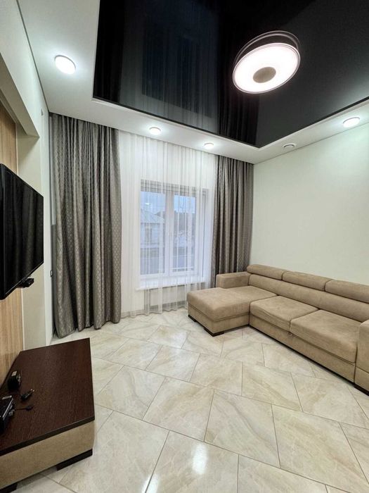 Продам пол 2-х этаж дома гараж участок !Центр Грушевского Туп трамвая!