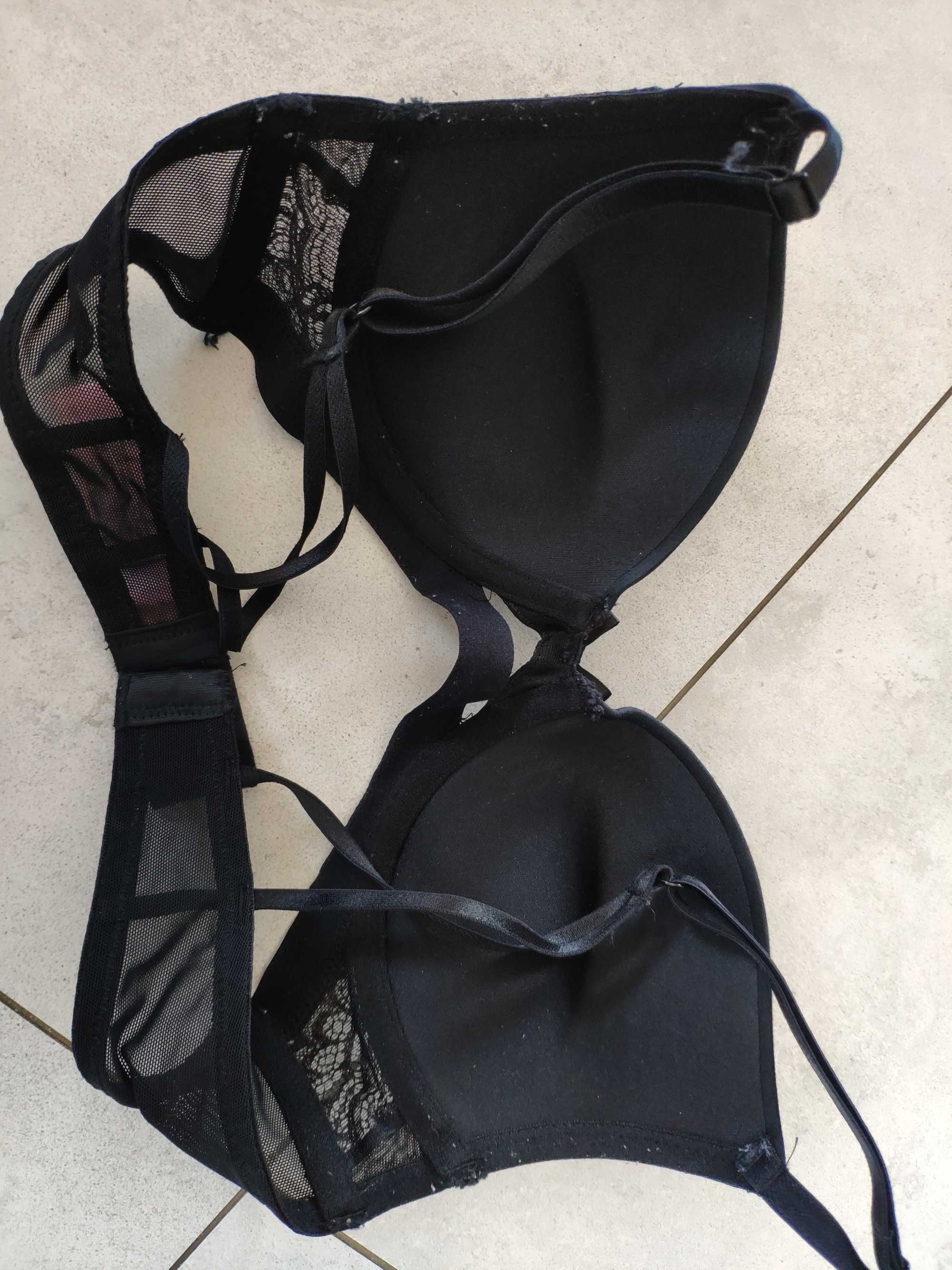 Jak Nowy Biustonosz push up 70 B z Hunkemoller