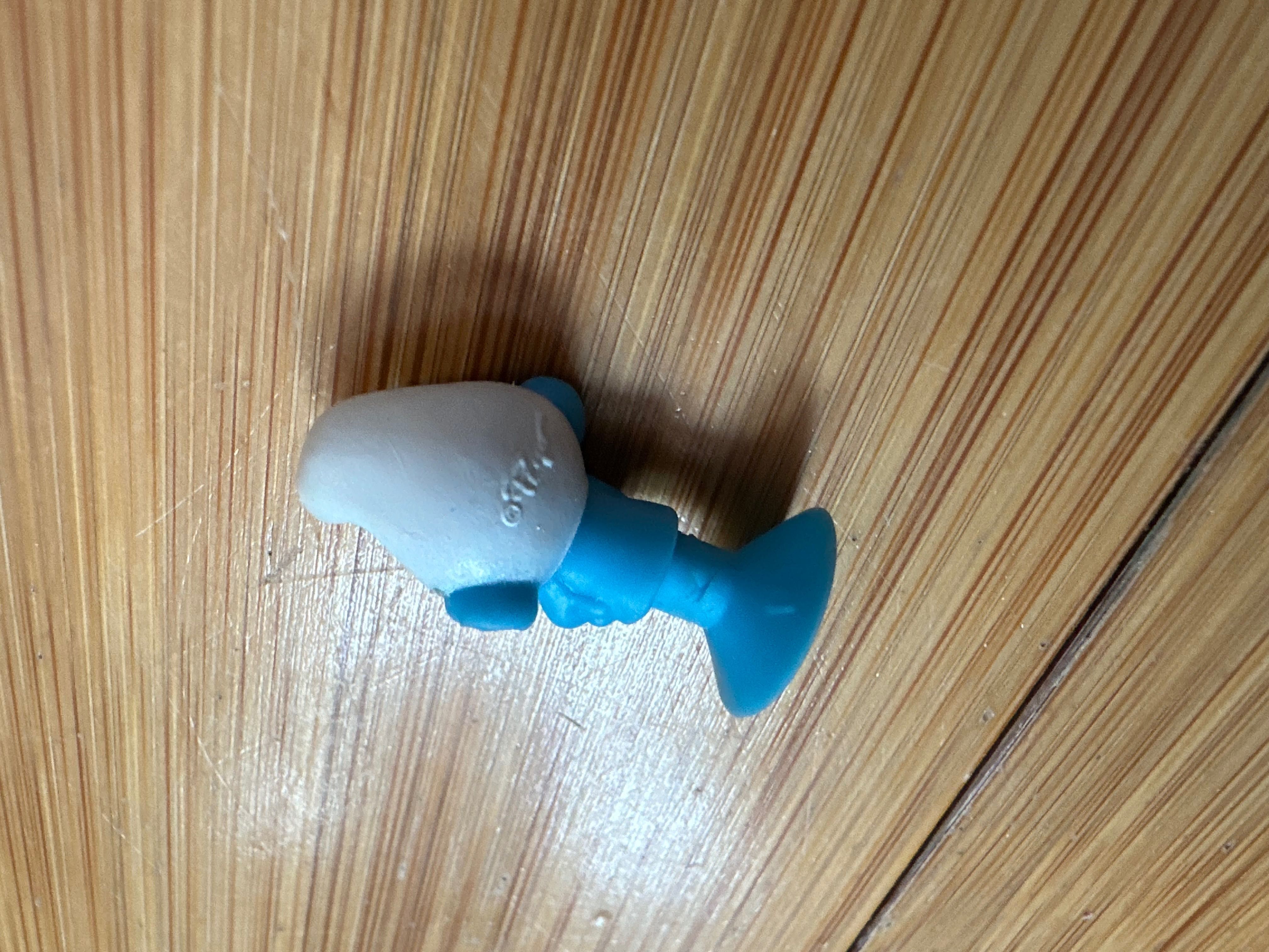 Maruda smerf figurka zabawka smerfy bajka. Lidl stikeez przyssawka