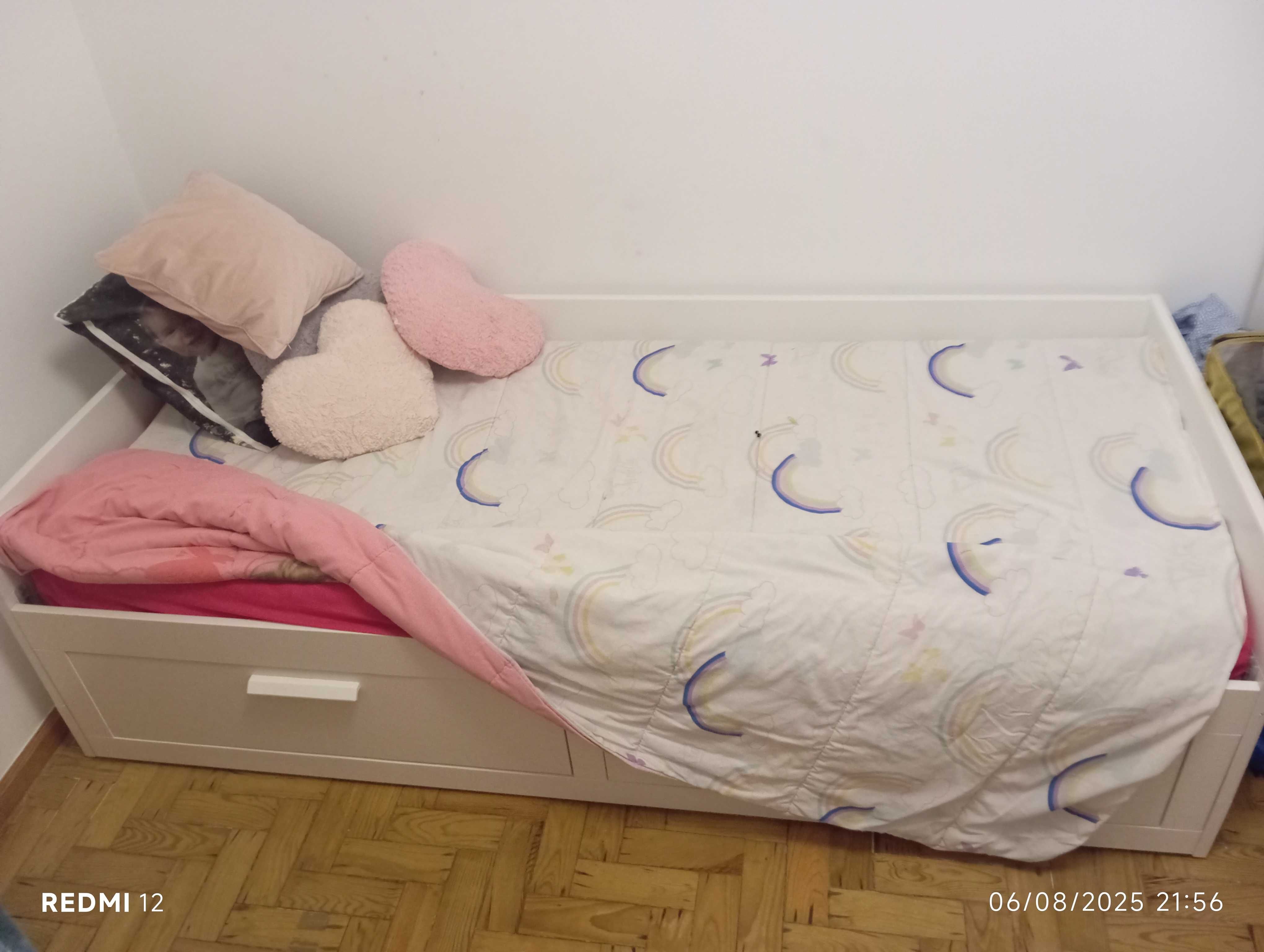 Cama solteiro com 2 gavetoes