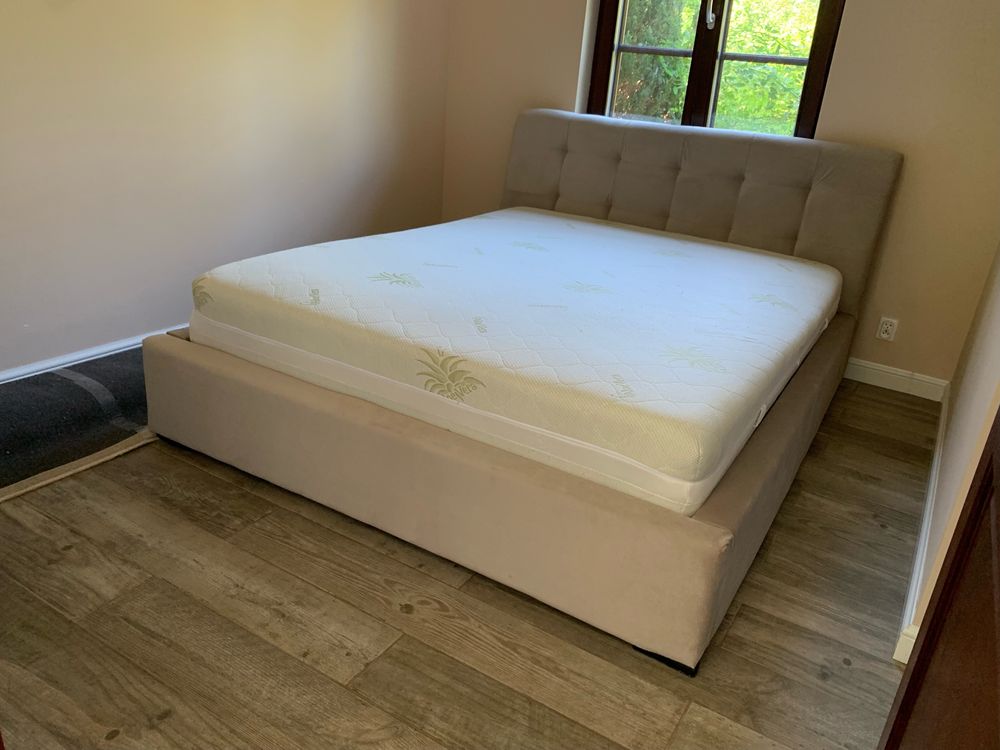 łóżko NOWE  Obicie DOSTAWA  z materacem 160x200