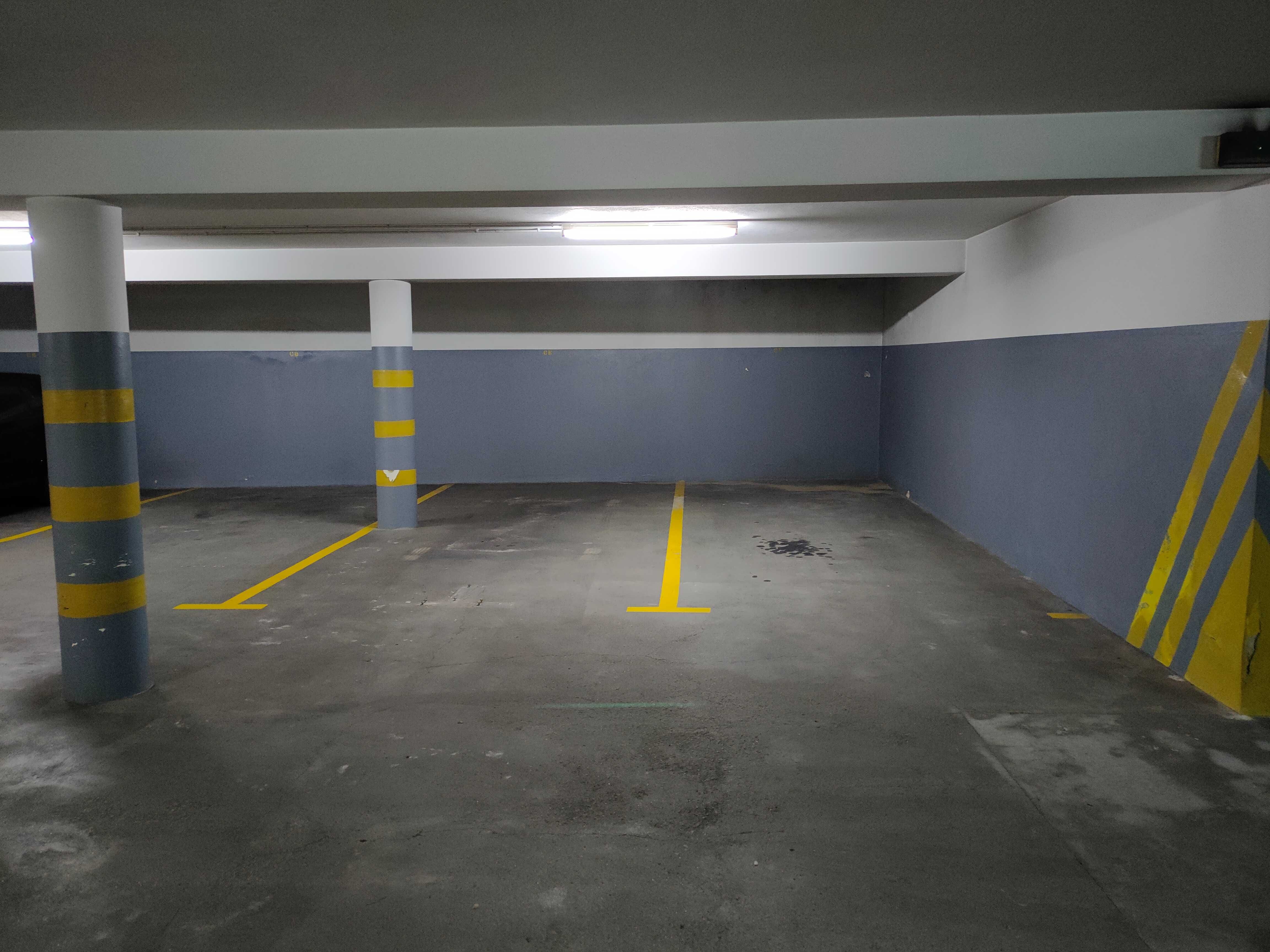 Arrendo Lugar de Garagem junto ao El Corte Inglês