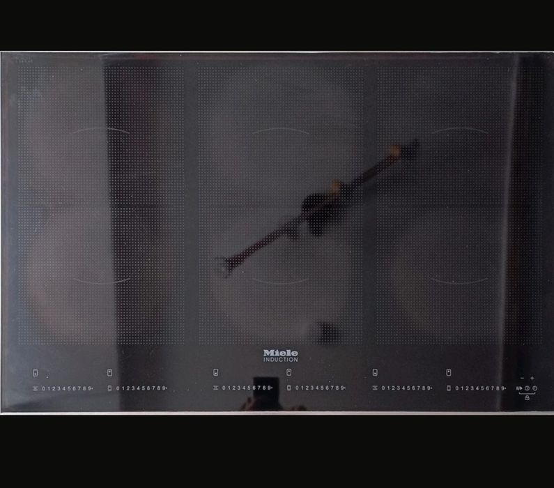 Płyta indukcyjna Miele KM 6366 szeroką 80,6 cm