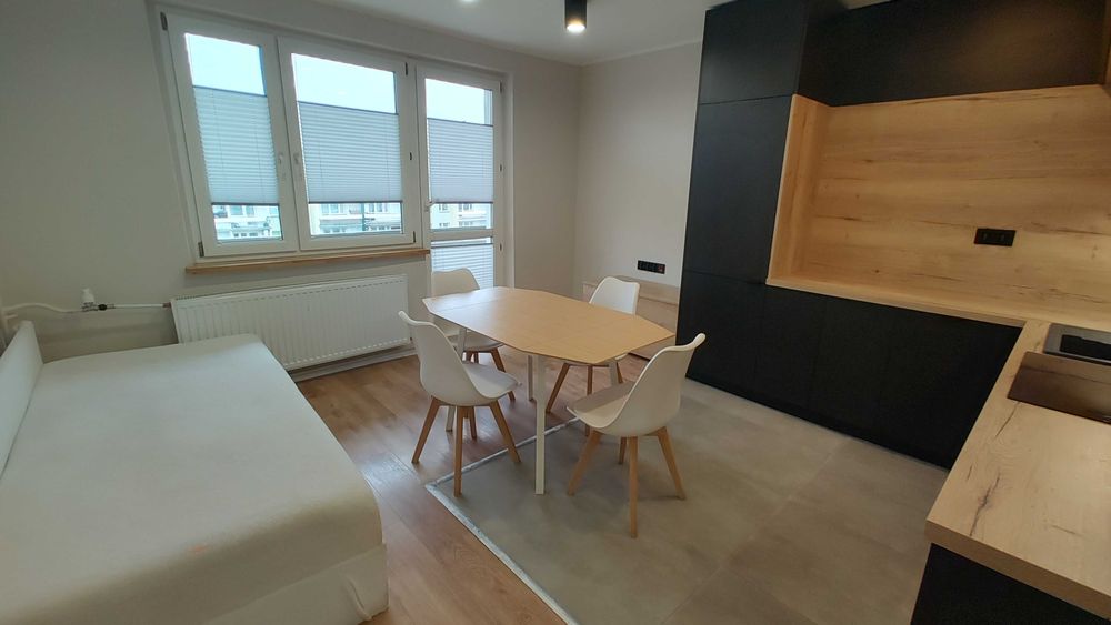 Bardzo ładne 3 i pół :) pokojowe mieszkanie - Sosnowiec-Hallera