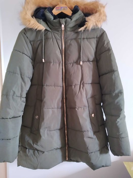 Зимова куртка Lefties розмір 48