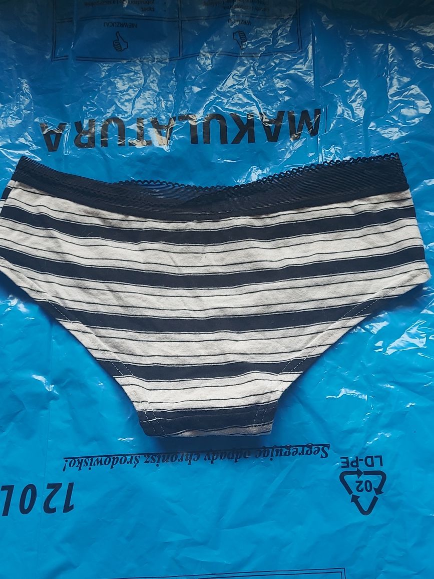 Majtki damskie rozmiar M/L