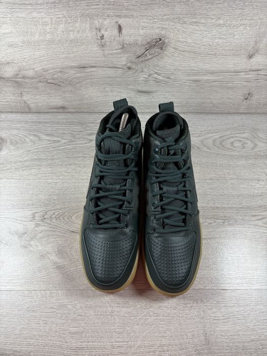 Nike Court Borough Winter чоловічі кросівки 40 розмір
