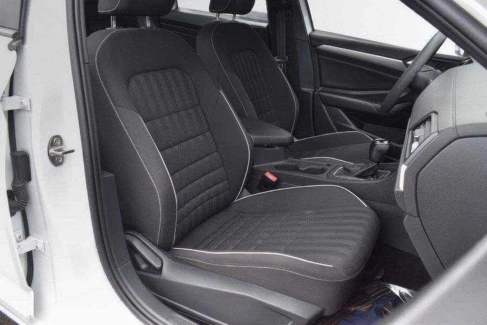 Volkswagen Jetta Sport      2023