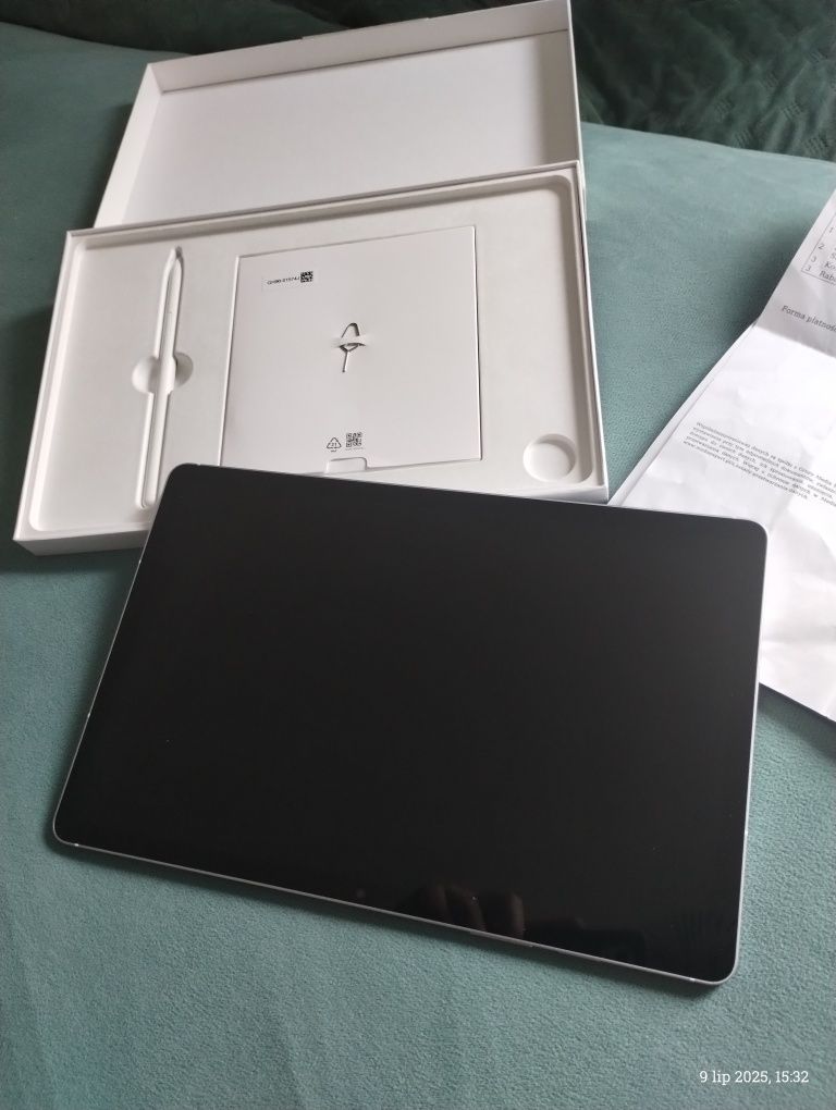 Galaxy Tab S10 FE 5G z etui nowy