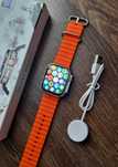 Smartwatch zestaw z ładowarką