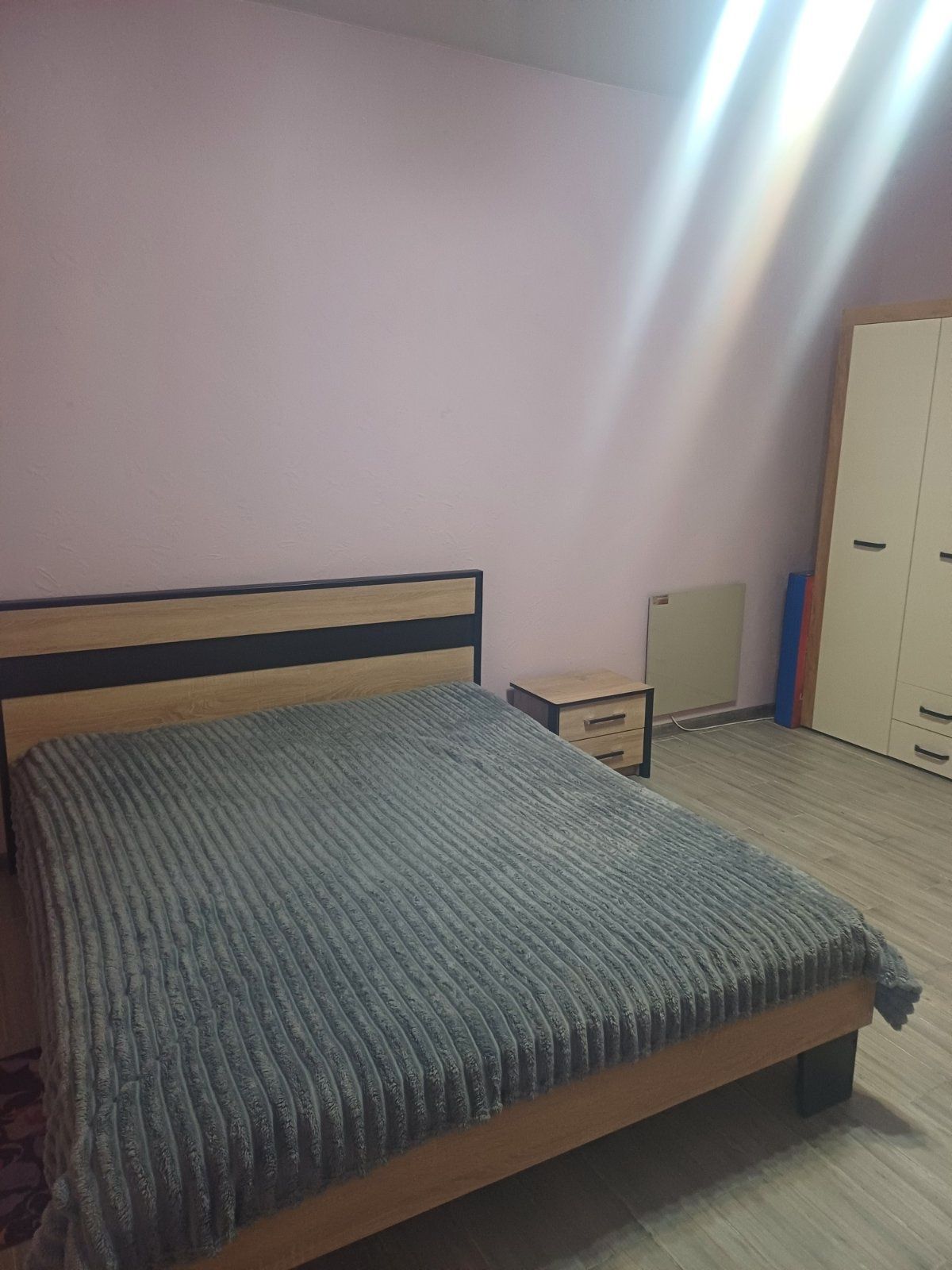 Продам 2-кімнатну квартиру. Пр-т Незалежності,287.