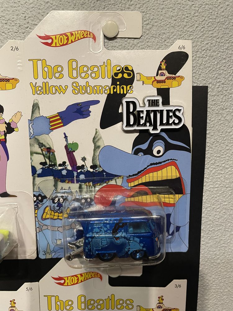 Набор моделей Hot Wheels The Beatles Yellow Submarine set