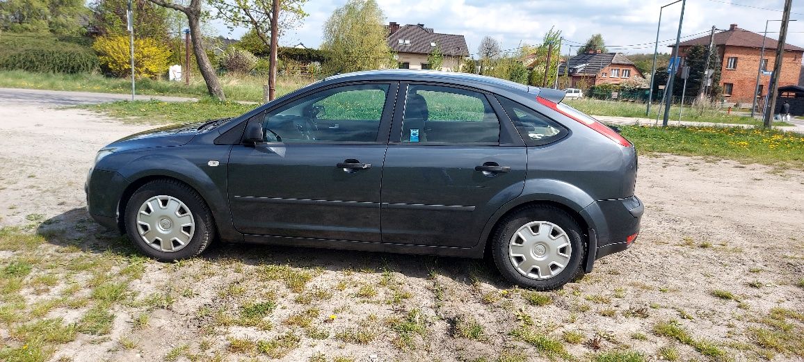 Ford Focus II hatchback