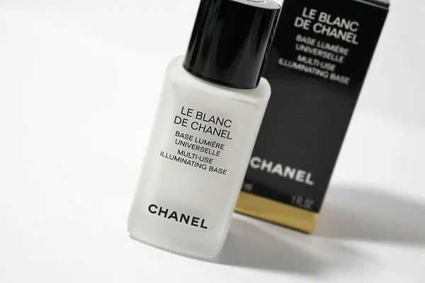 Chanel Le Blanc baza rozświetlająca do twarzy 3 ml