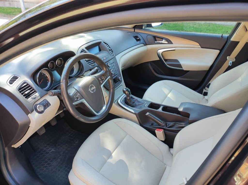 Opel Insignia 1.4T   140 KM