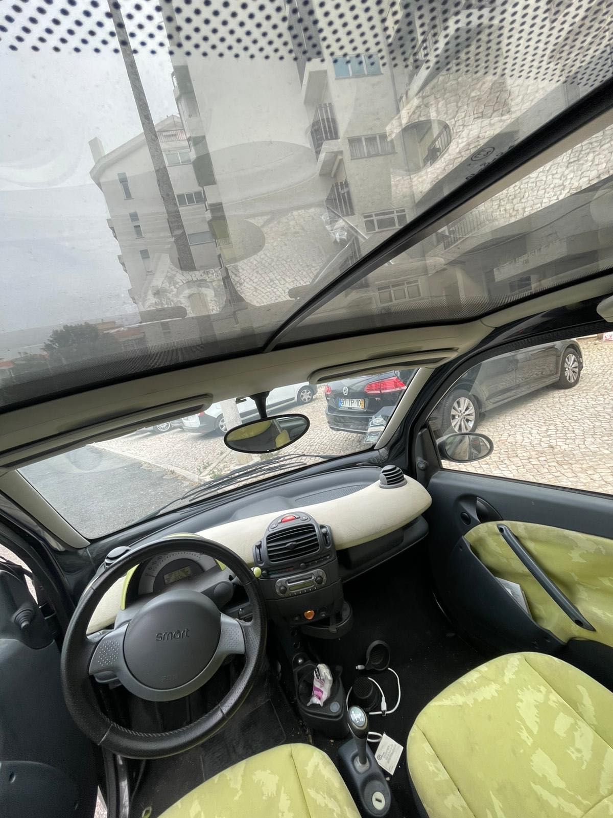 Vende-se Smart 2001 – econômico, urbano e em ótimo estado!