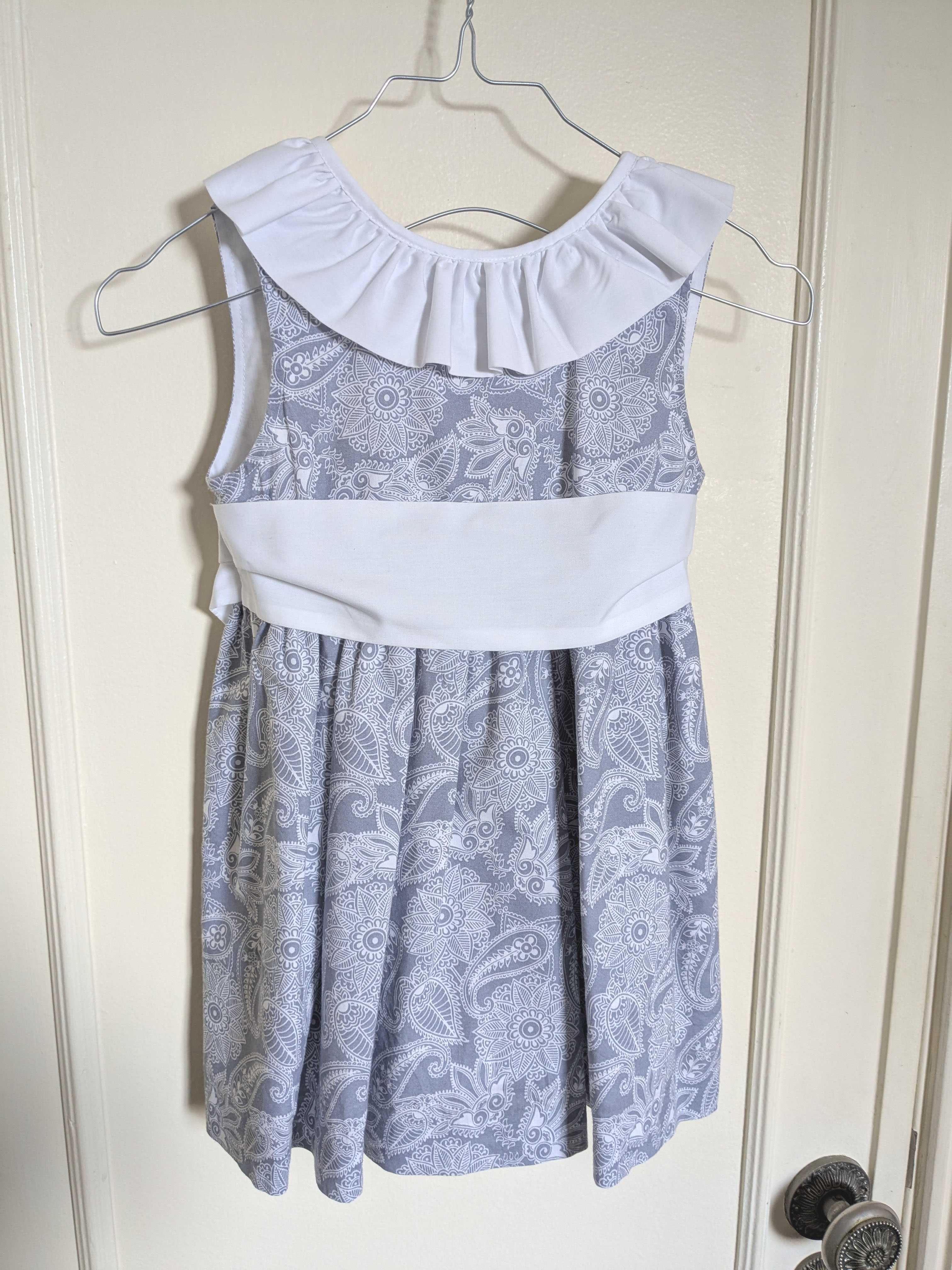 Patinhos – Vestido Estampado Floral, com Gola e Faixa (4 Anos)