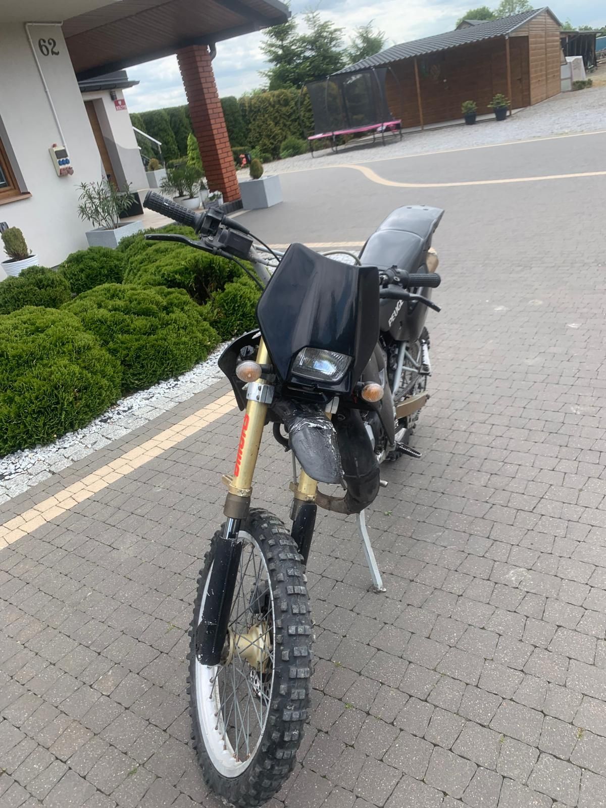 Cross Peugeot xp6 am6