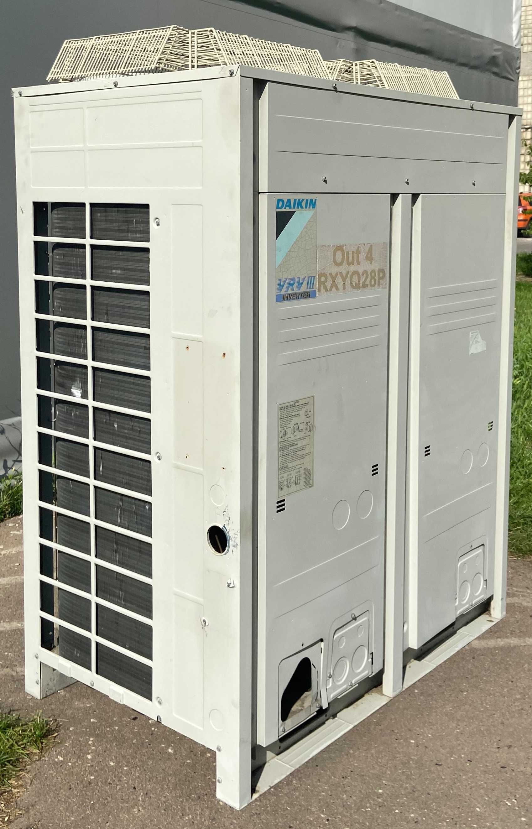 Наружный блок инверторный Daikin RXYQ18P тепловой насос (до 500м2)