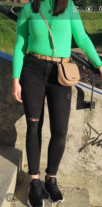 Komplet jeansy +sweterek Bershka