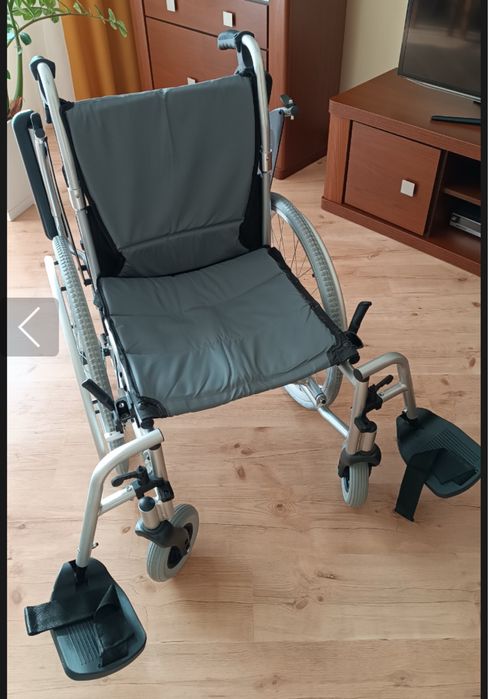 Ultralekki aluminiowy wózek inwalidzki- Ergonomic (AR-300) ARmedical