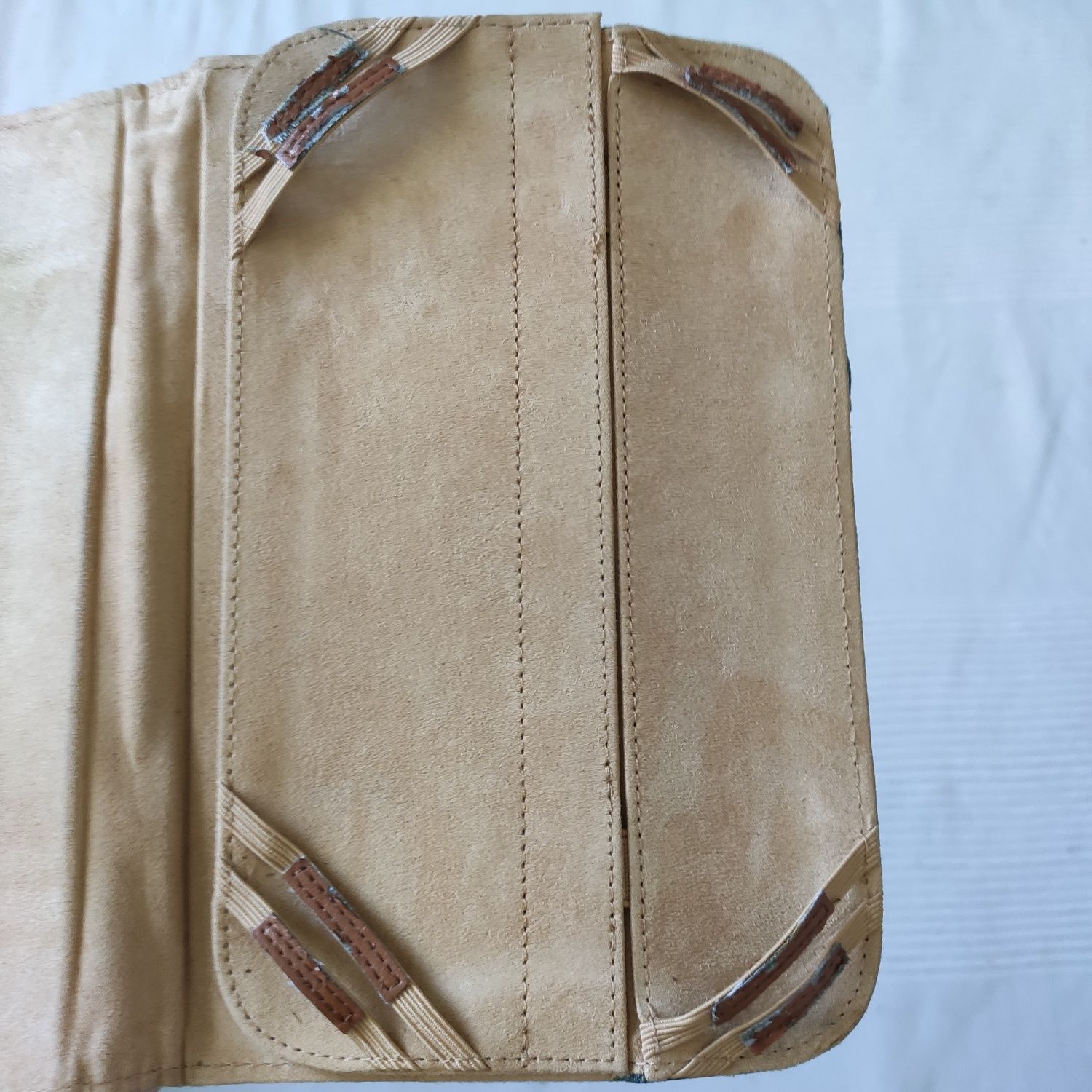 Etui z klapką na tablet Samsung Galaxy Tab 3s Lite SM-T113