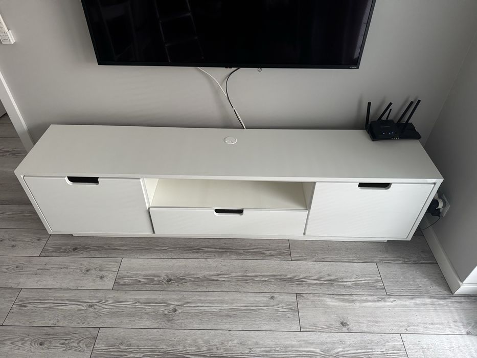 Szafka rtv pod telewizor