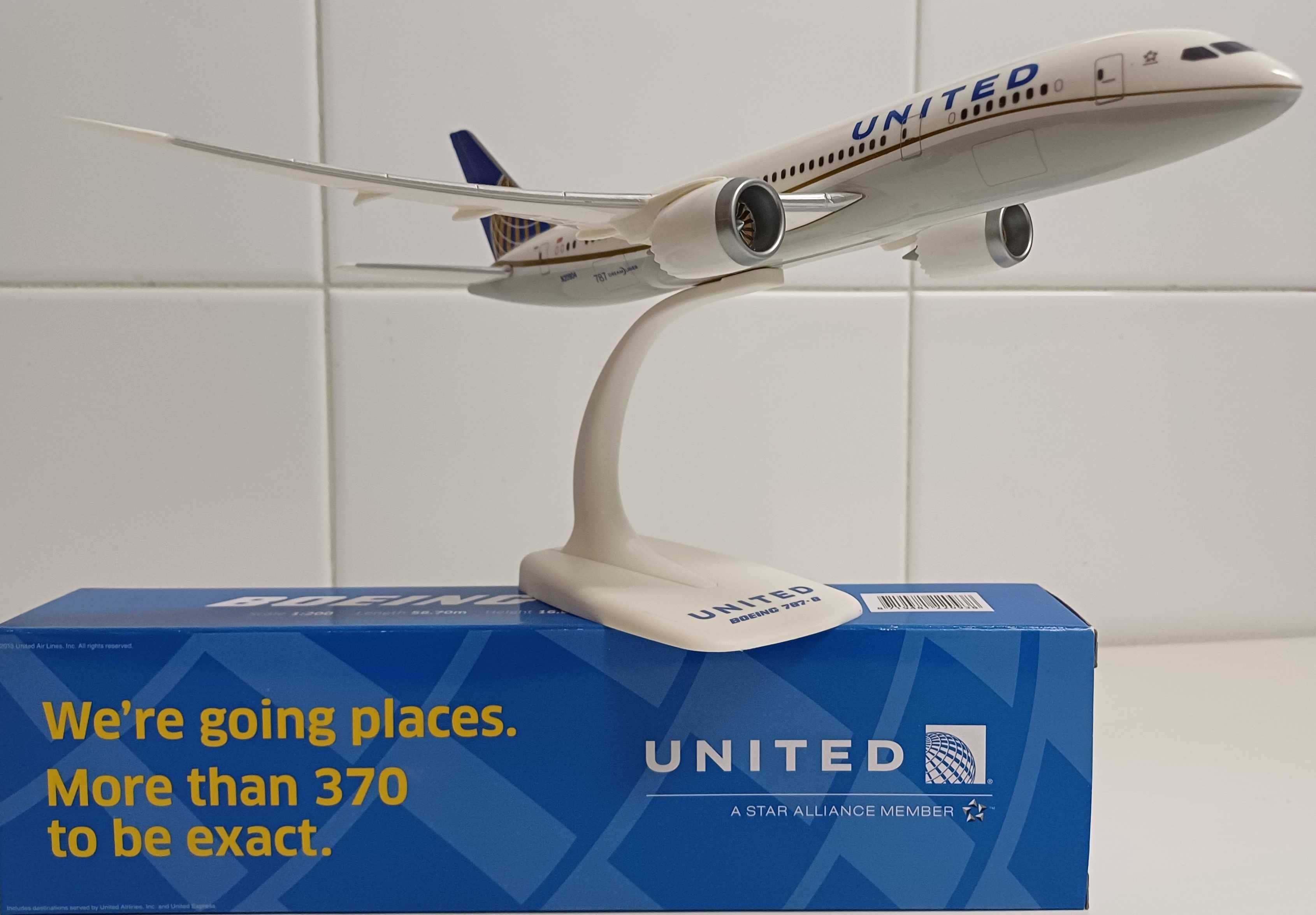 Avião de coleção UNITED Boeing 787 Dreamliner 1/200