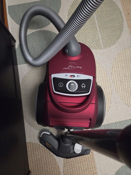 Пилосос Philips FC9174