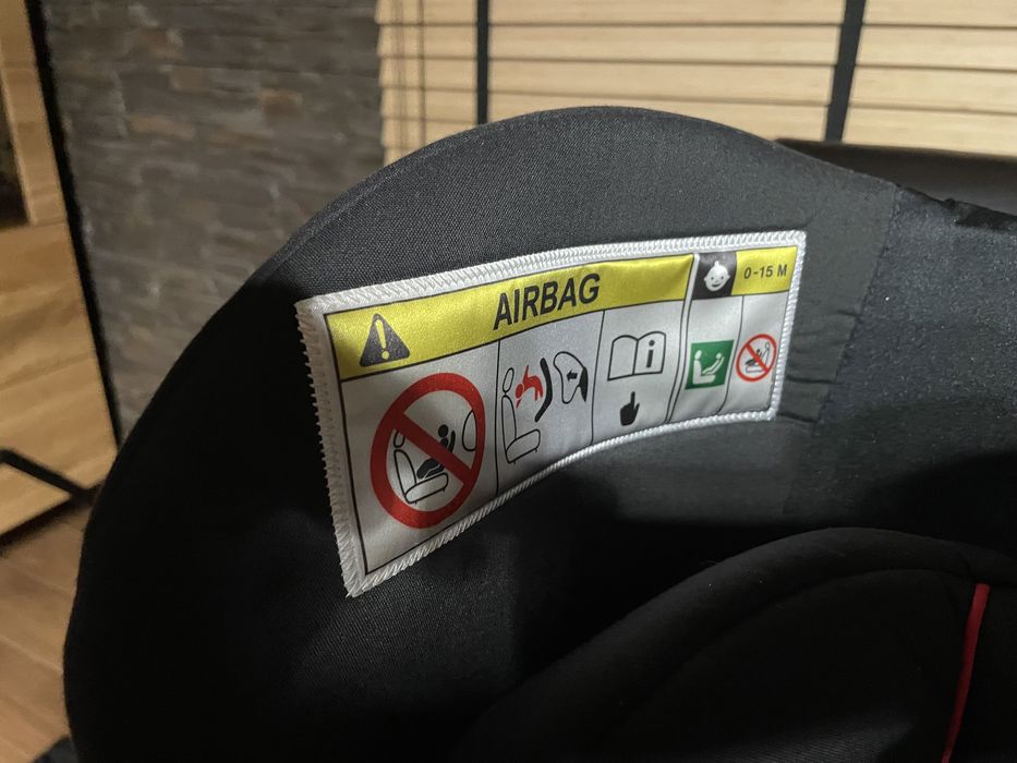 CYBEX SIRONA Z I-size Scuderia Ferrari 0-18kg wraz z bazą