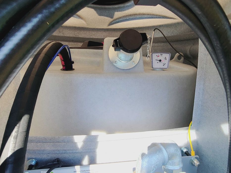 Zbiornik dwupłaszczowy na ON 2500 l. 5 500,00 netto. Dostawa Gratis