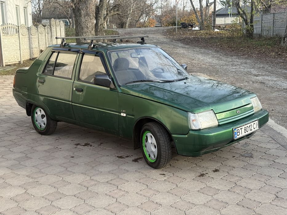 Заз Славута 2003 год. 1.2 Бензин.