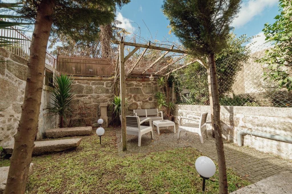 Arrendo T1 Centro do Porto - Apartamento Mobilado com Jardim