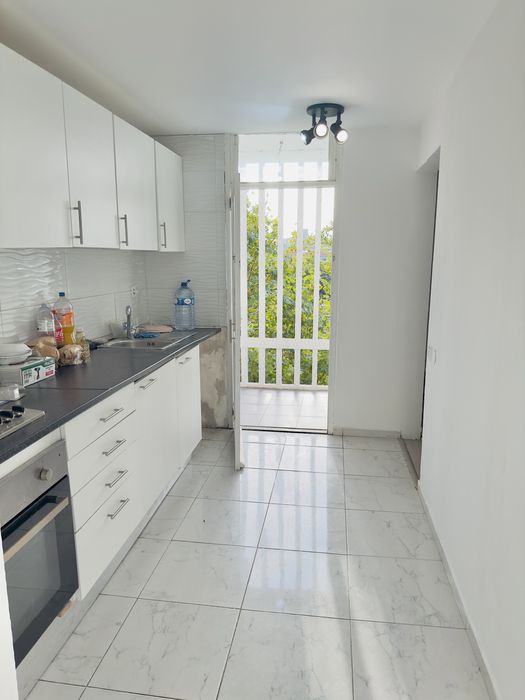 Apartamento T3 +1 em Vale de Amoreira