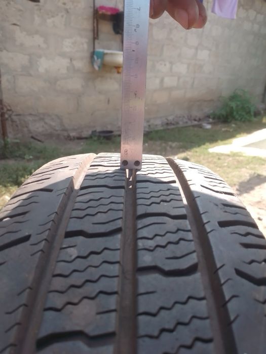 Продам резину 16R